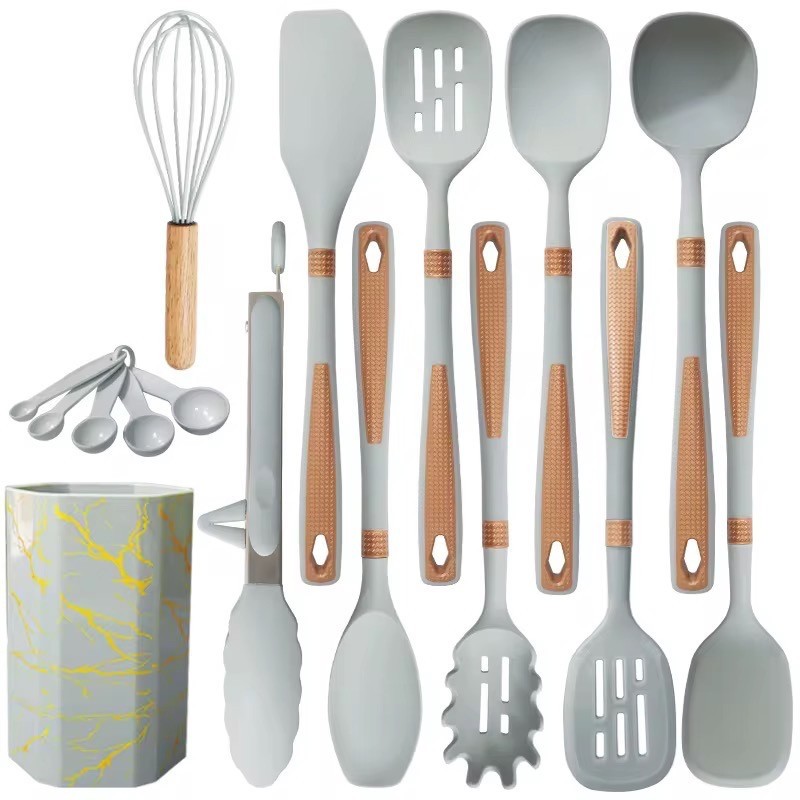 SET DE UTENSILIOS 12 PIEZAS