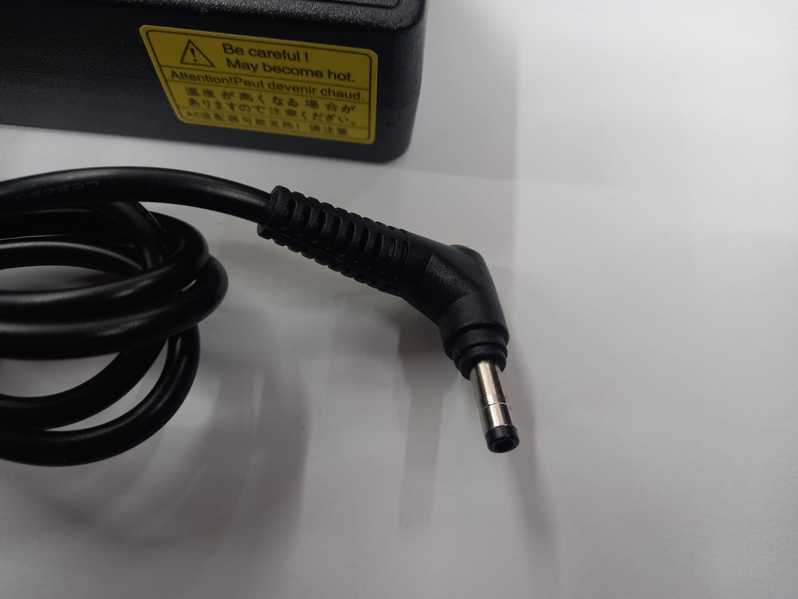 Cargador Lenovo Ideapad S145-14 pulgadas 20v 2.25a 45w - Imagen 3
